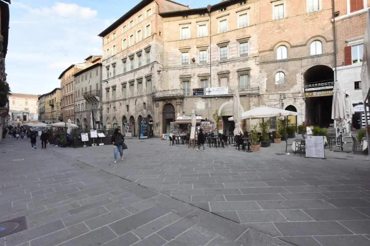 Monolocale Su Corso Vannucci 2+2 Perugia Lägenhet